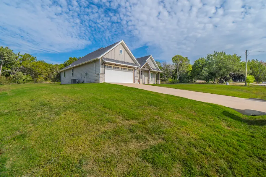 1004 Mojave Trail, Granbury, TX 76048 - #2