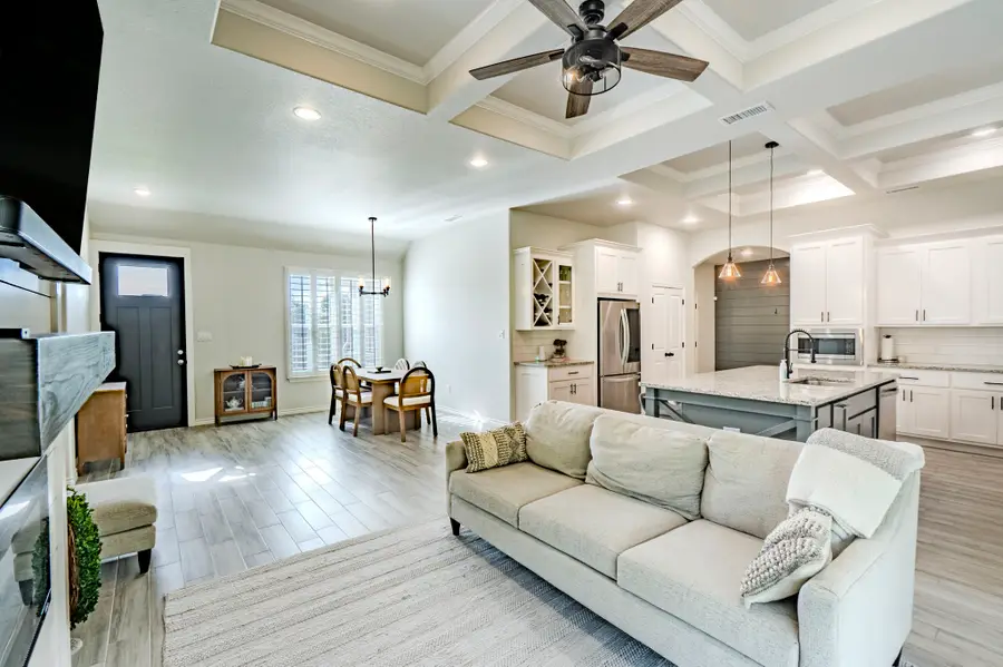 1004 Mojave Trail, Granbury, TX 76048 - #3