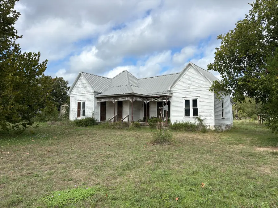 104 E North Street, Hico, TX 76457 - #3