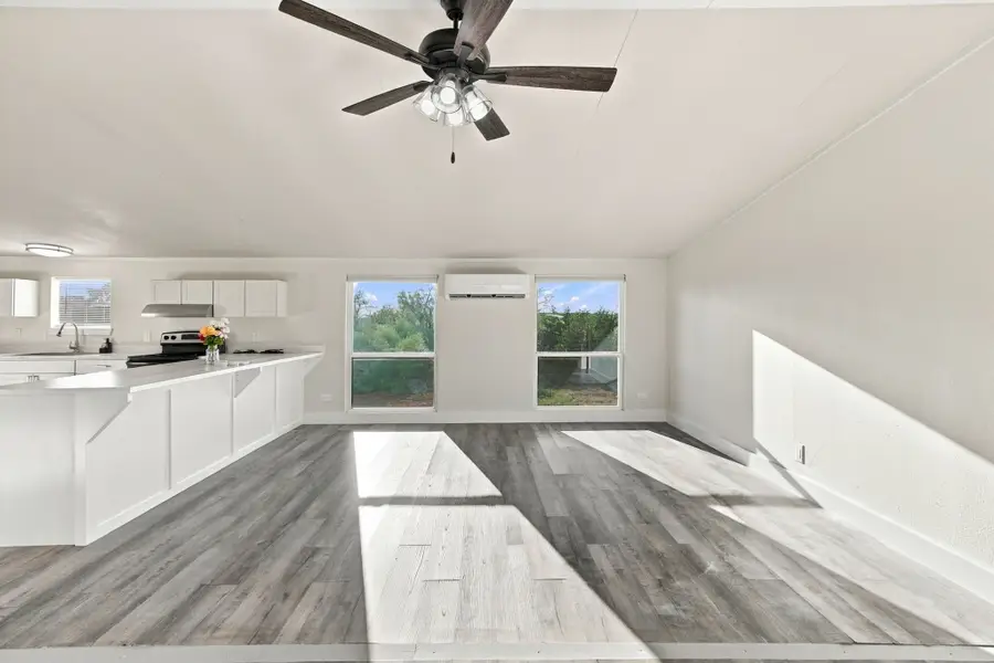 611 Austin Street, Cisco, TX 76437 - #3