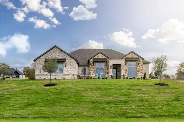 108 Oak Meadow Lane, Weatherford, TX 76085