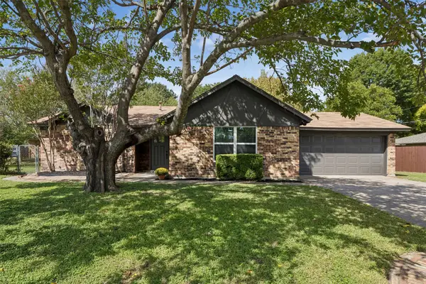 433 Ferenz Avenue, Crowley, TX 76036