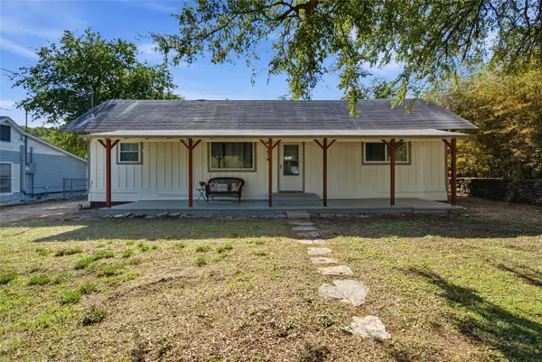 476 E Church Street, Bluff Dale, TX 76433