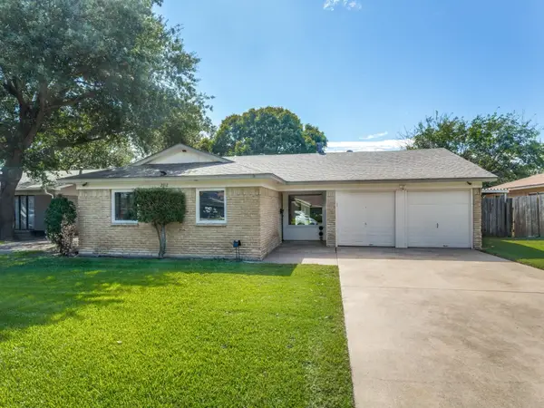 2912 Linden Lea, Irving, TX 75061