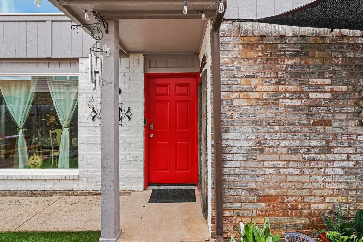 6747 S Creek Drive, Fort Worth, TX 76133 - #1