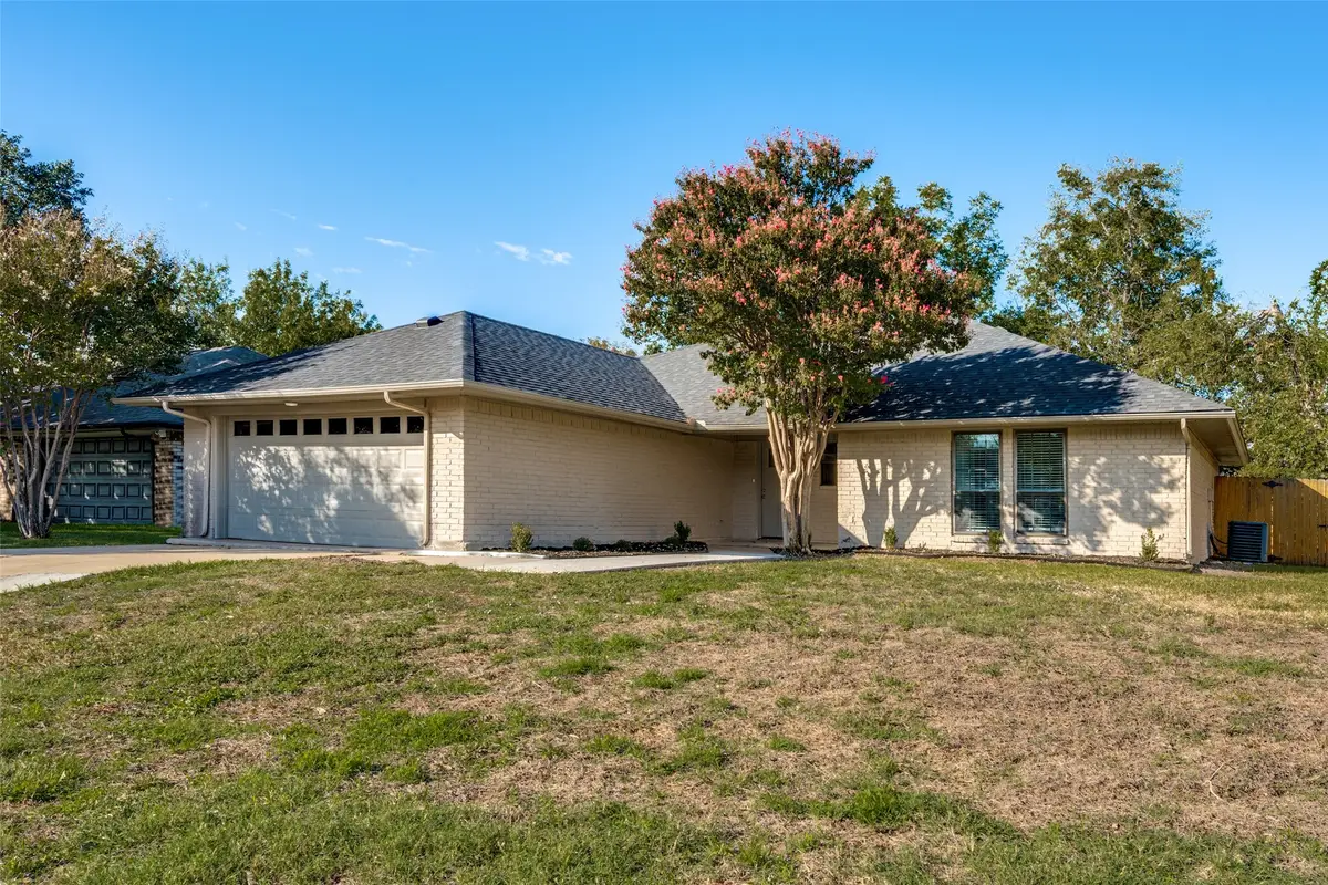 4113 Hemlock Street, Fort Worth, TX 76137 - #1