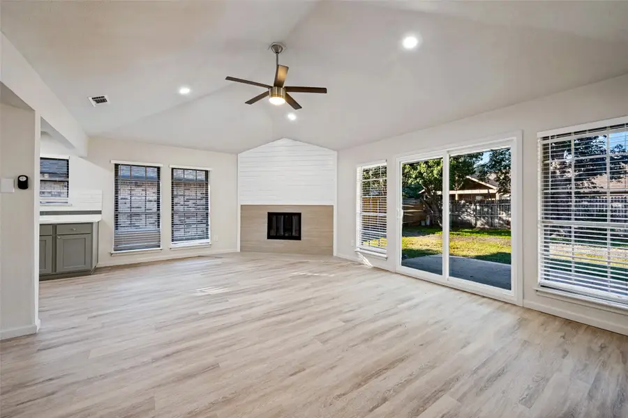 4113 Hemlock Street, Fort Worth, TX 76137 - #2