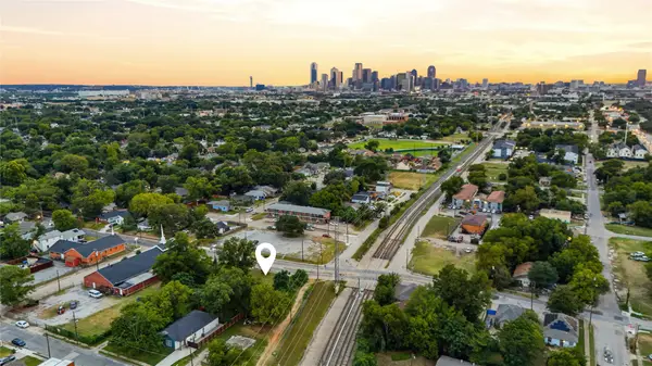 3136 Metropolitan Avenue, Dallas, TX 75215