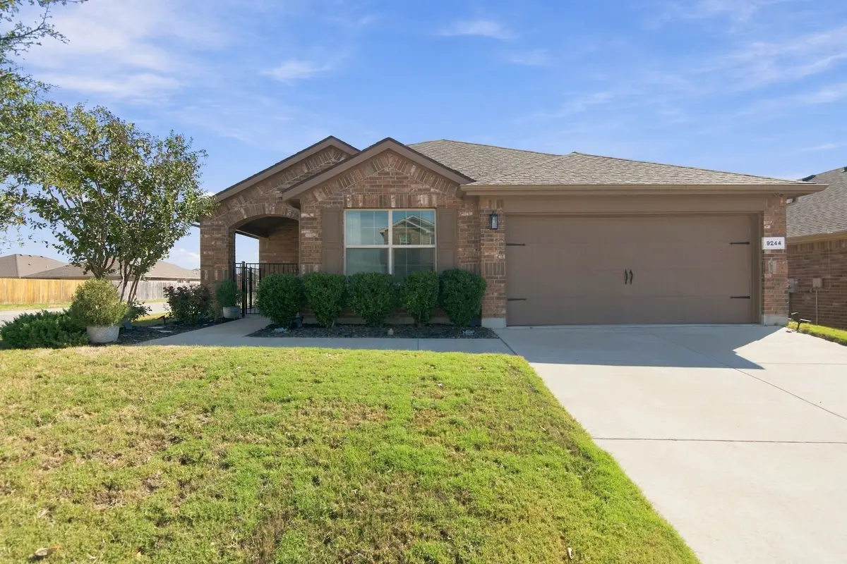 9244 Castorian Drive, Fort Worth, TX 76131 - #1