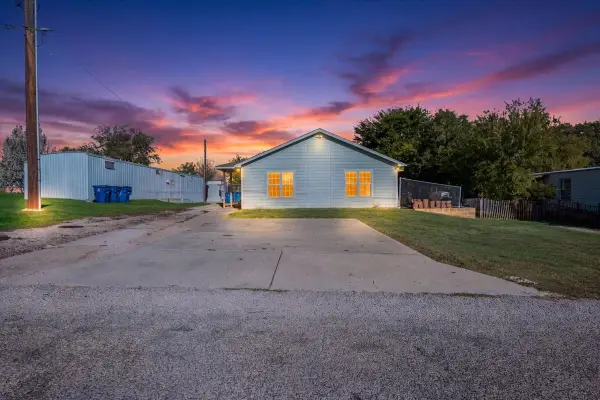 3126 Sagittarius Lane, Granbury, TX 76049