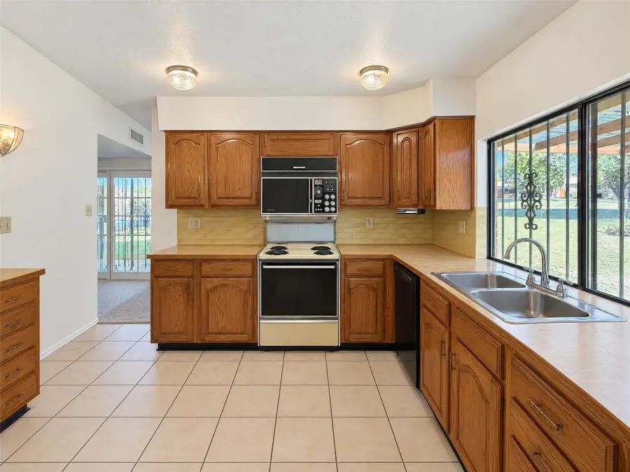 1226 Sequoia Drive, Desoto, TX 75115 - #2