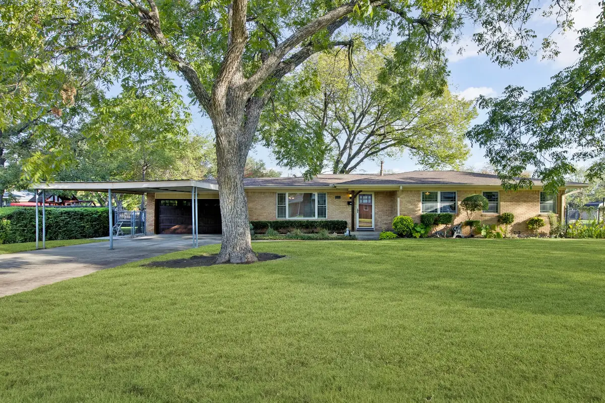 7305 Coronet Avenue, North Richland Hills, TX 76180 - #1