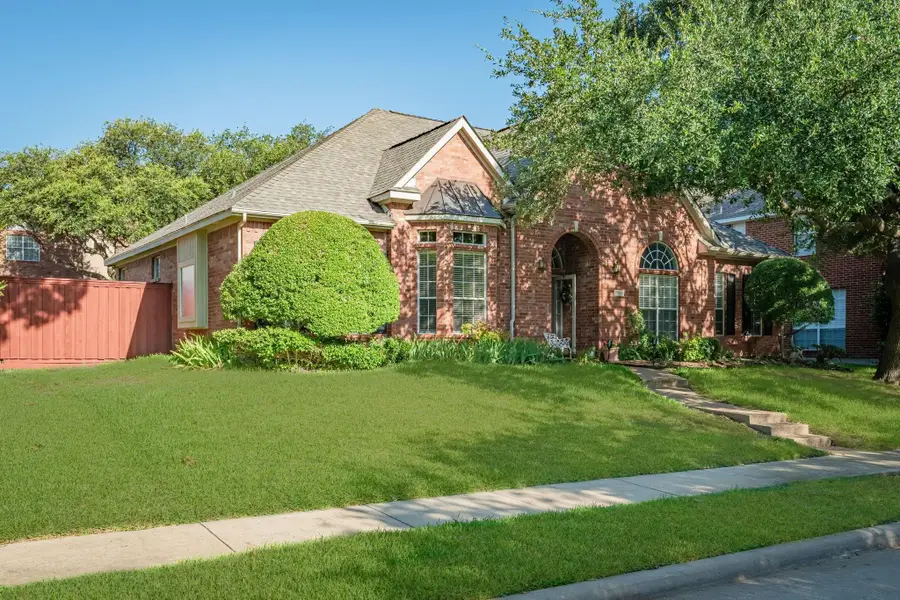 9709 Southern Hills Drive, Plano, TX 75025 - #2