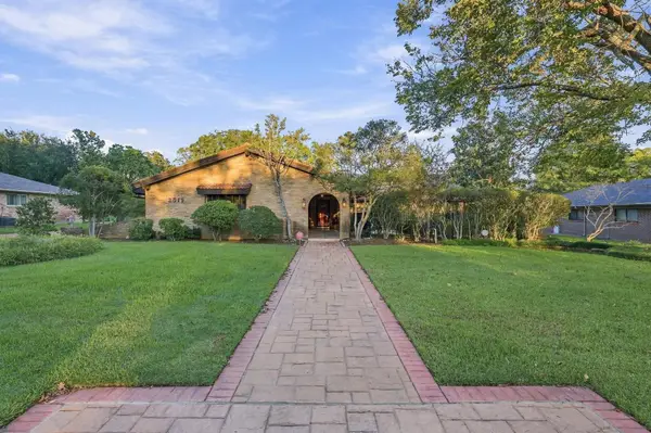 2519 Shoreline Drive, Sherman, TX 75092