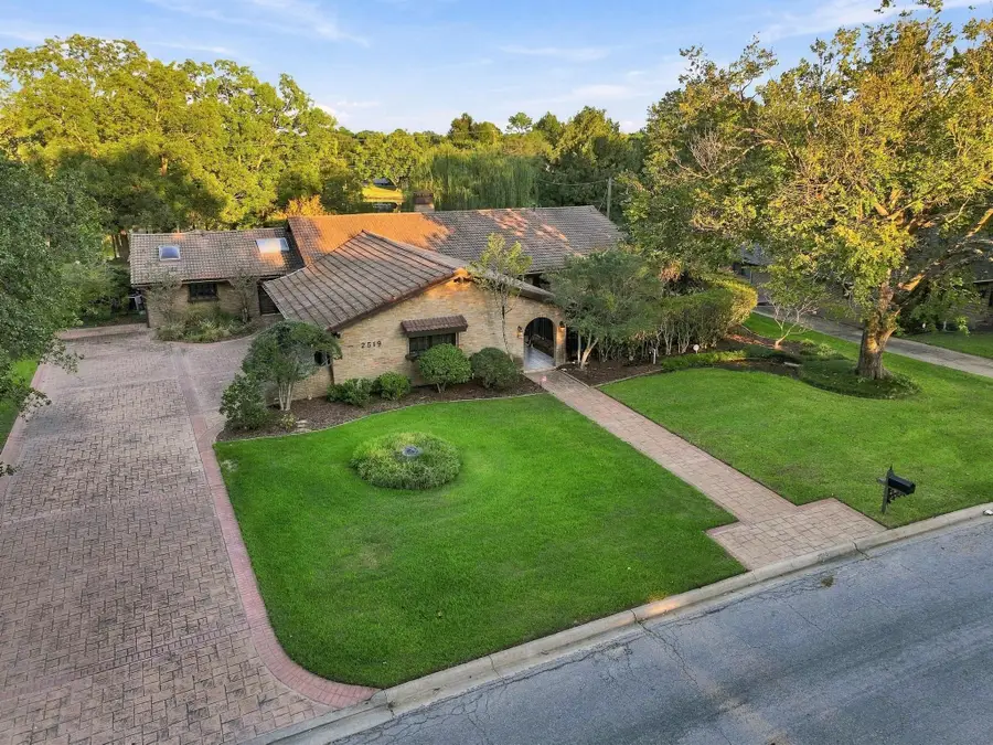 2519 Shoreline Drive, Sherman, TX 75092 - #2