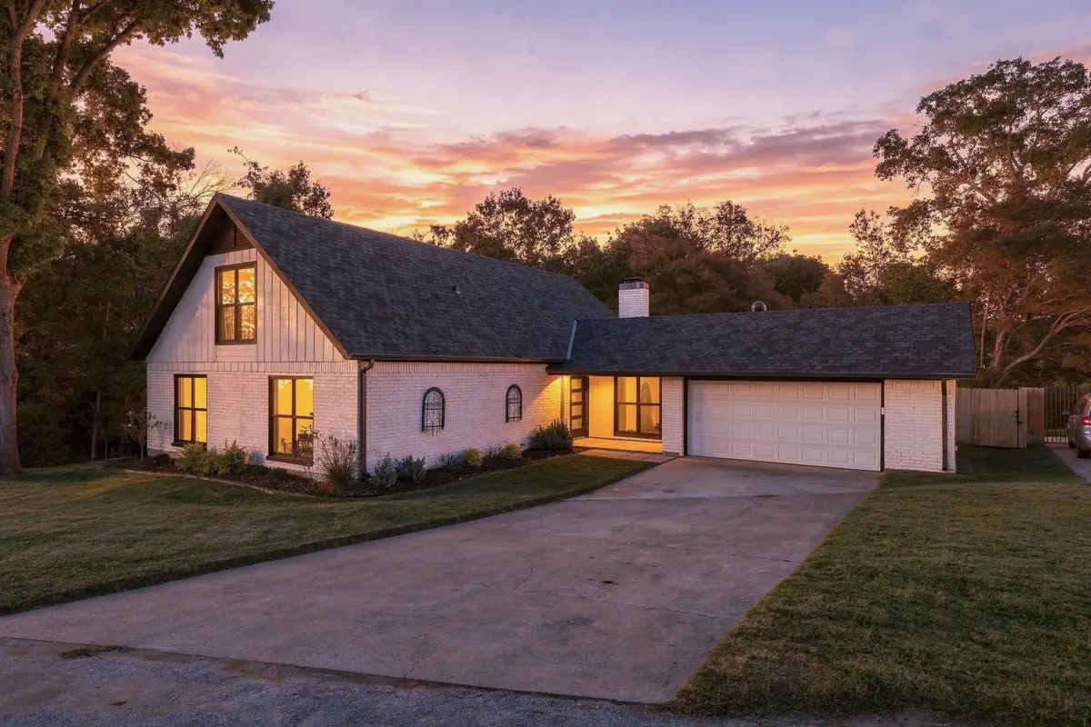 3104 Lakeview Drive, Grapevine, TX 76051 - #1