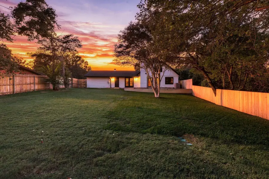 3104 Lakeview Drive, Grapevine, TX 76051 - #2
