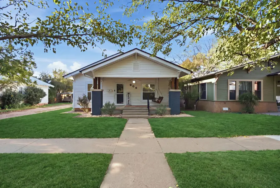 906 W 7th Street, Cisco, TX 76437 - #2