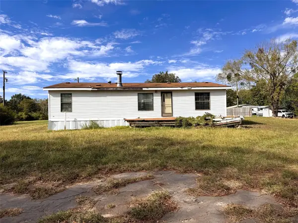 401 E Wl Doc, Naples, TX 75568