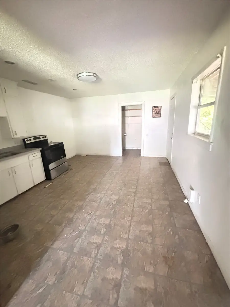 204 Prairie Street, Nocona, TX 76255 - #2