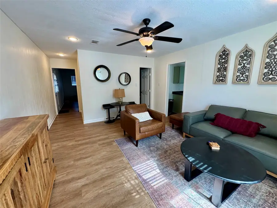 205 E Cardinal Street, Ector, TX 75439 - #2