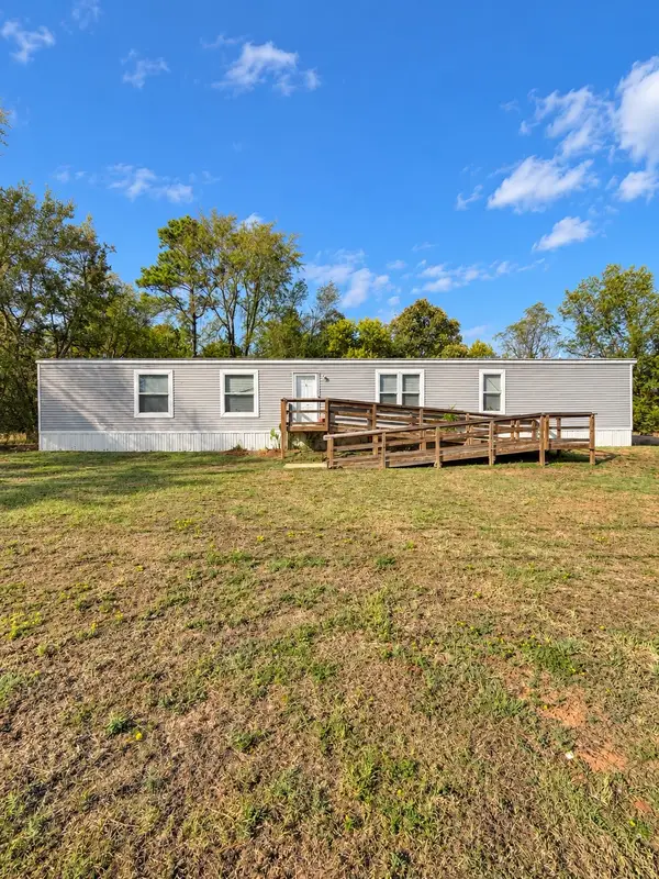 310 Randall Avenue, Jefferson, TX 75657