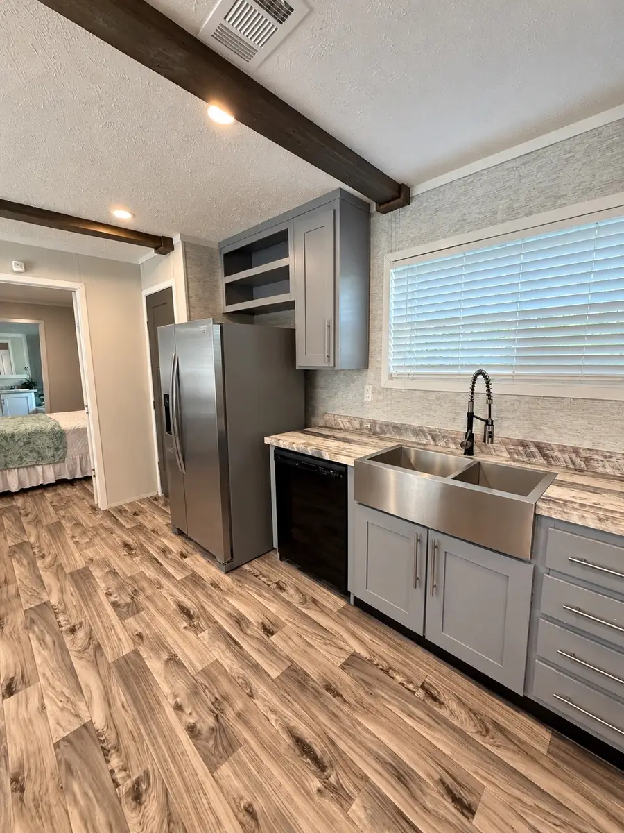 310 Randall Avenue, Jefferson, TX 75657 - #2