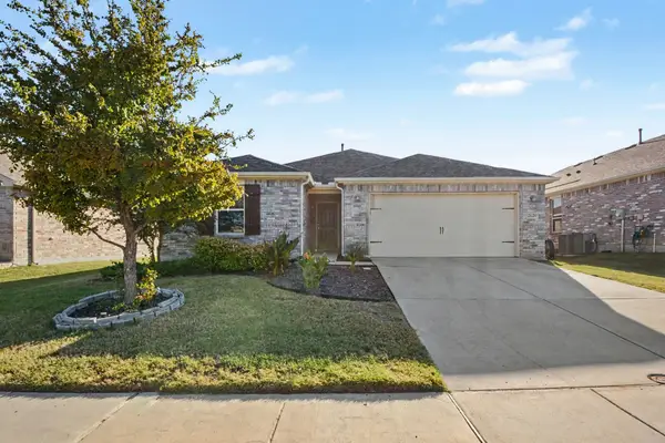 2620 Wayne Avenue, Aubrey, TX 76227