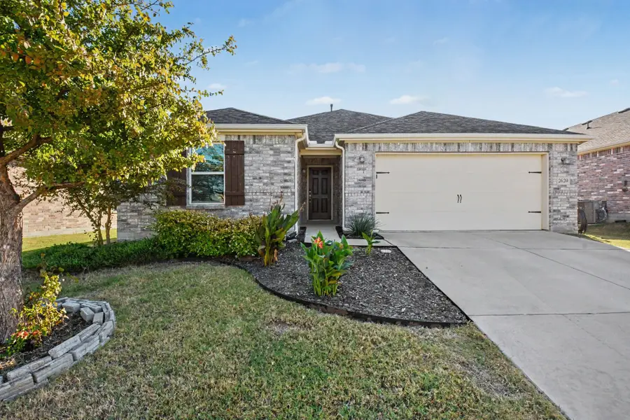 2620 Wayne Avenue, Aubrey, TX 76227 - #2