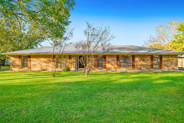 510 W Division, Blossom, TX 75416