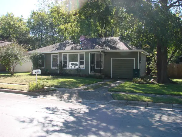1010 Moss Street, Gainesville, TX 76240