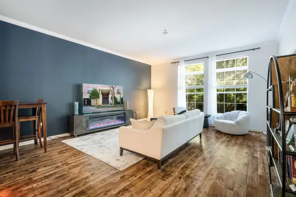 2305 Worthington Street #103, Dallas, TX 75204