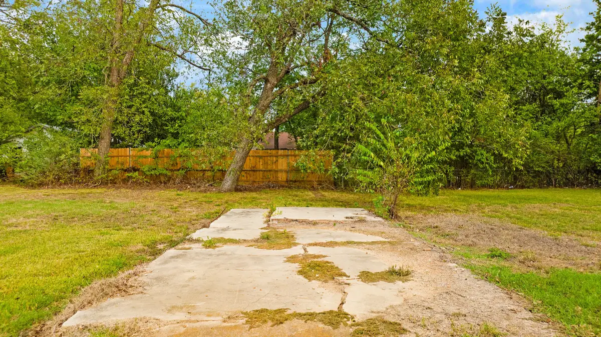 1011 S Church Street, Paris, TX 75460 - #1