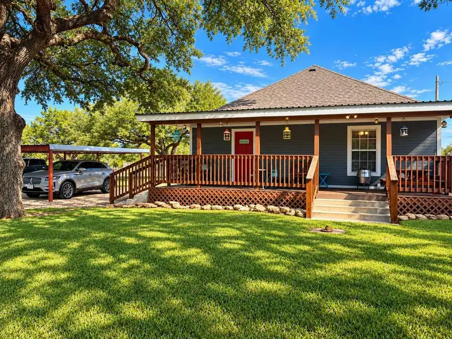 1708 W Main Street, Gatesville, TX 76528 - #2