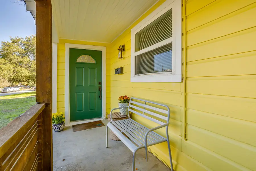 2739 Livingston Avenue, Fort Worth, TX 76110 - #3