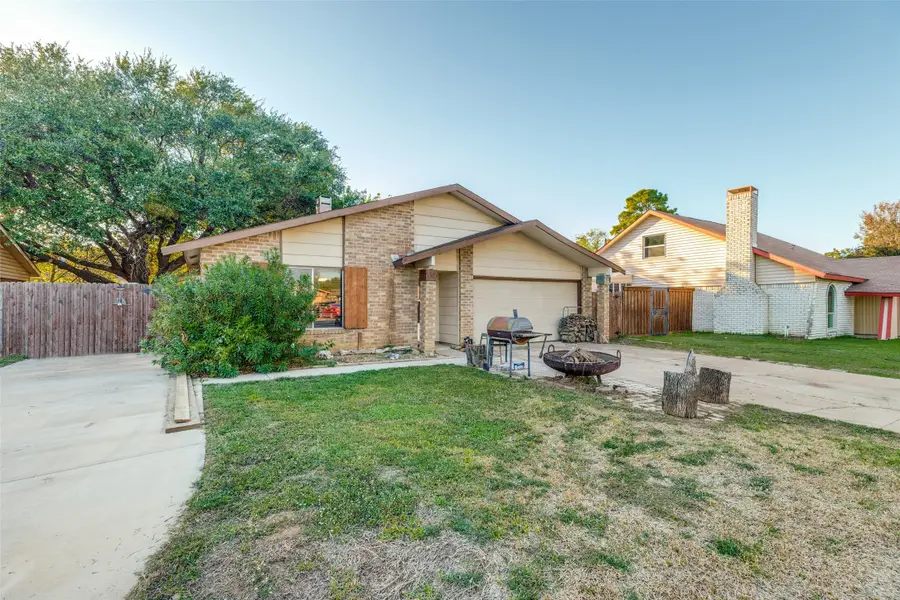 5305 Countess Court, Lake Dallas, TX 75065 - #2