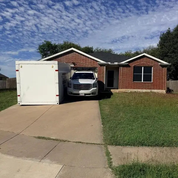 1901 Citadel Drive, Glenn Heights, TX 75154