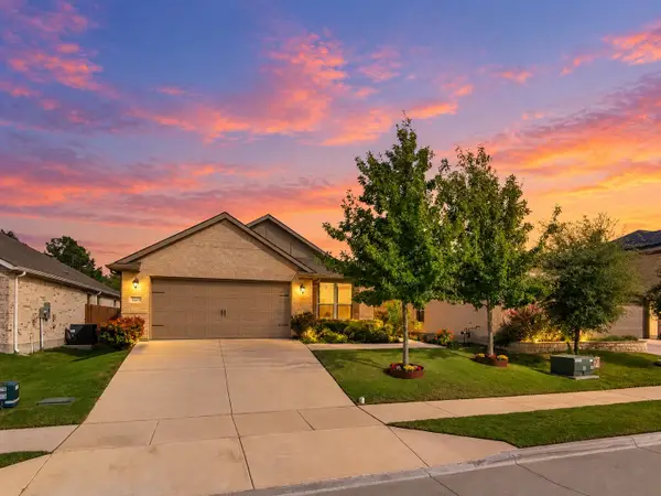 6212 Thunderwing Drive, Fort Worth, TX 76179