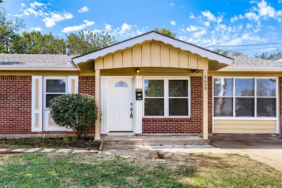 2609 Harvard Street N, Irving, TX 75062 - #3