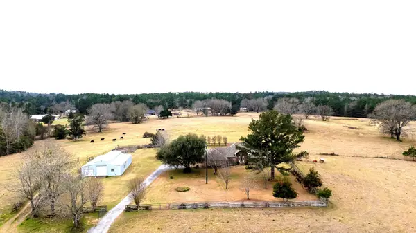 12987 County Road 452, Lindale, TX 75771