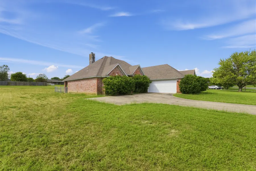 2606 Valley Ridge Lane, Sherman, TX 75092 - #2