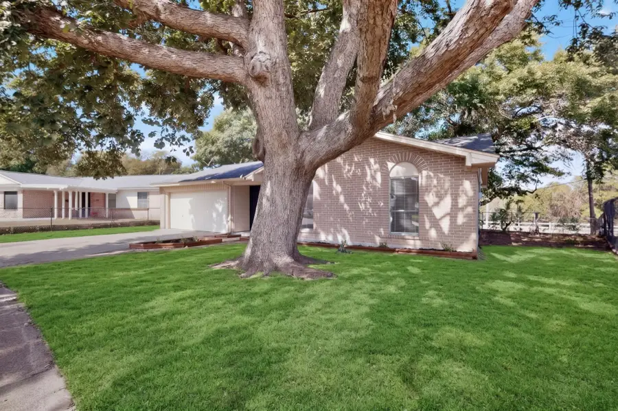 7131 Al Patterson Drive, Dallas, TX 75241 - #2