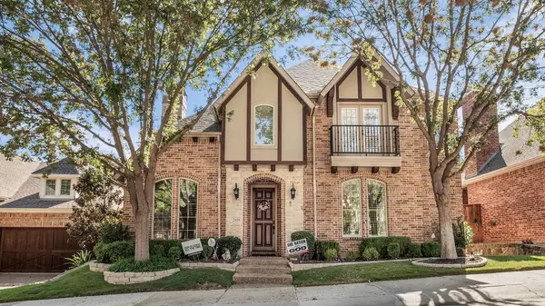 2608 Sir Wade Way, Lewisville, TX 75056