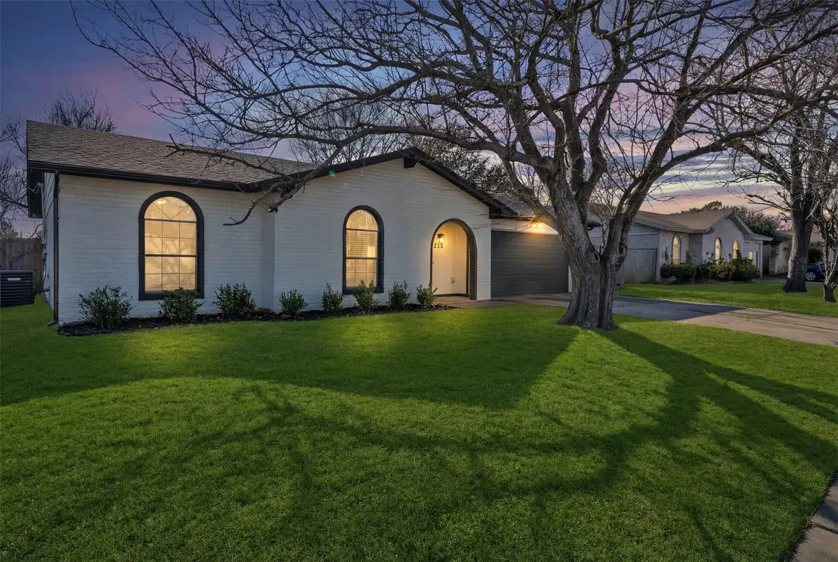 529 NW Ann Lois Lane, Burleson, TX 76028 - #1