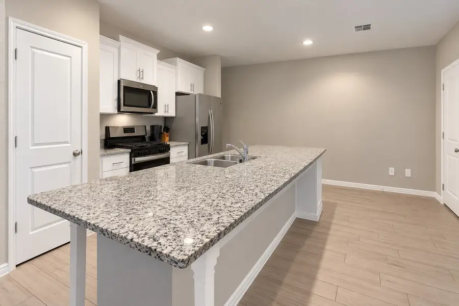 4716 Stunning Pathway, Haltom City, TX 76117 - #2