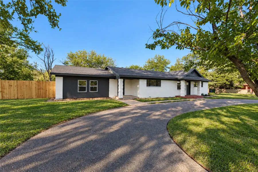 3209 Lakeshore Drive, Weatherford, TX 76087 - #2