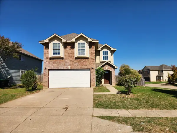 237 Crescent Ridge Drive, Fort Worth, TX 76140