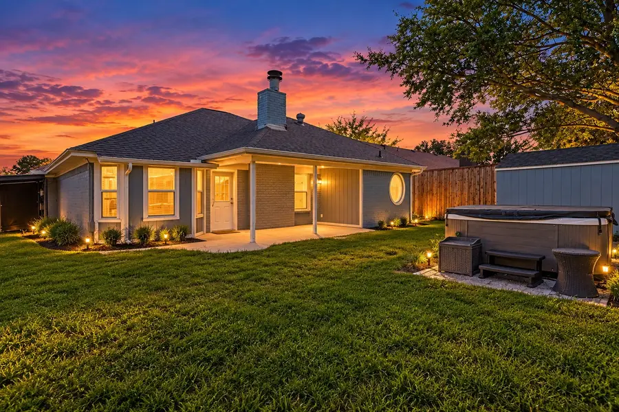 8041 Lazy Brook Drive, Watauga, TX 76148 - #2