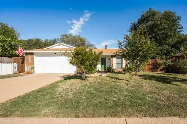7232 Whitewood Drive, Fort Worth, TX 76137