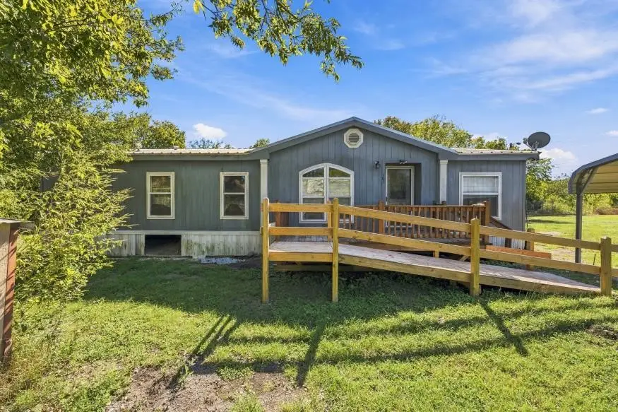105 12th Street, Moody, TX 76557 - #2
